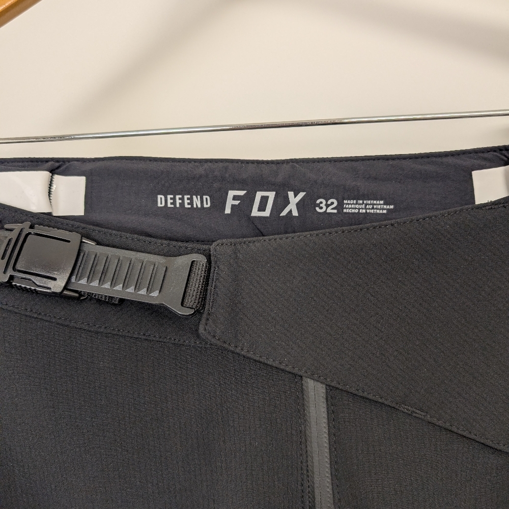 FOX DEFEND FIRE BIKE PANTS SIZE 32 - Picture 5 of 16
